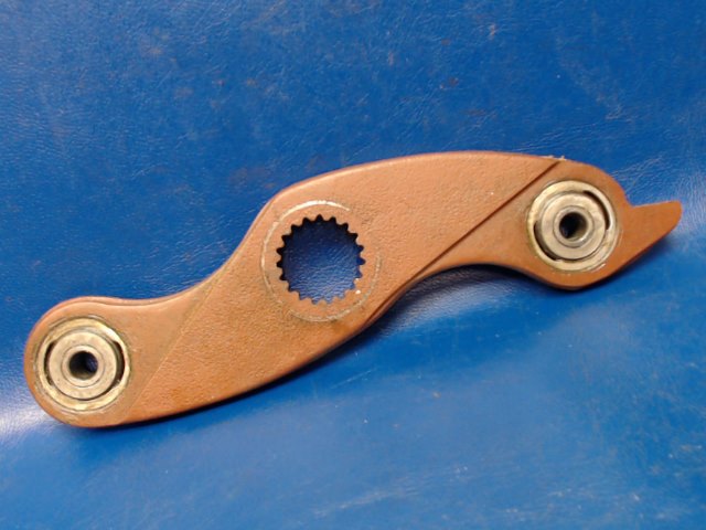 5045008-3 Cessna - BELLCRANK -MAIN GEAR RETRACTION