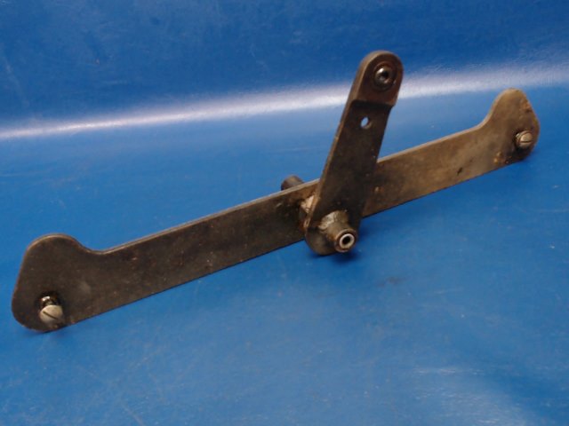 35473-01 Piper - RH Aileron Bellcrank Assembly