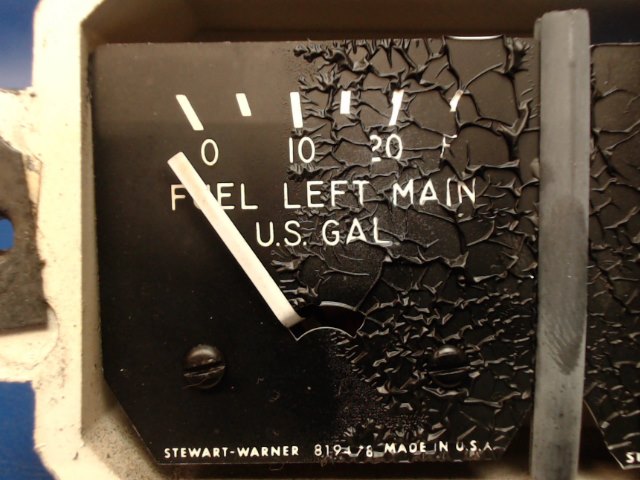 819478 Stewart Warner - INSTRUMENT - Fuel Left Main Cap 25 Gallon (See details)
