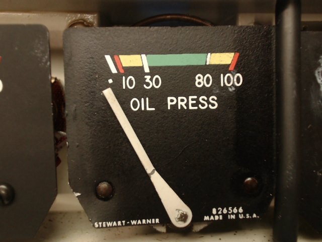 826566 Stewart Warner - GAUGE - OIL PRESSURE