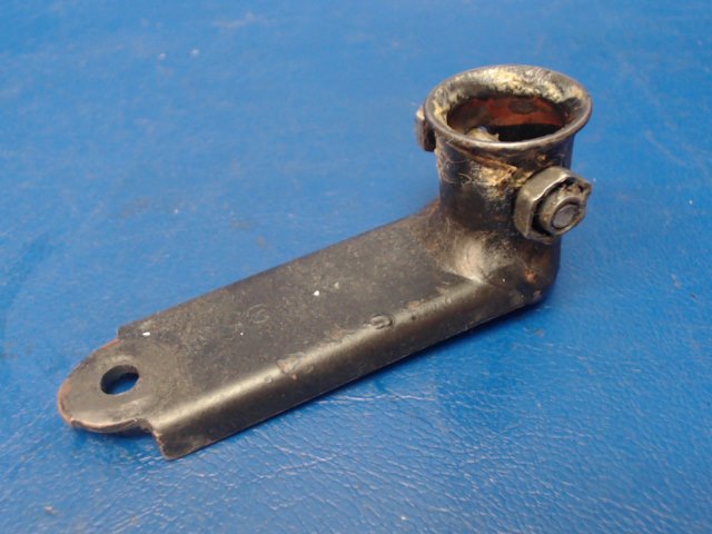 0411563 Cessna - Bellcrank- Rudder Bar