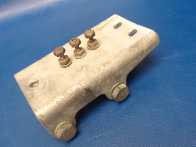 C40057 Cessna - Bracket-Brush Block Mounting