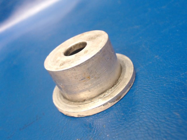 35158-00 Piper - Plug-Axle
