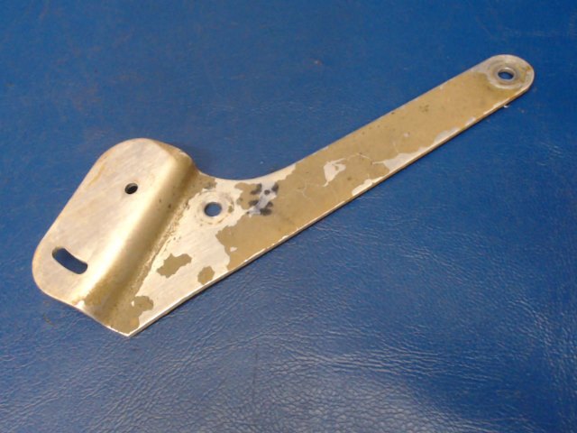 0843408-2 Cessna - Bracket-Down Limit Switch