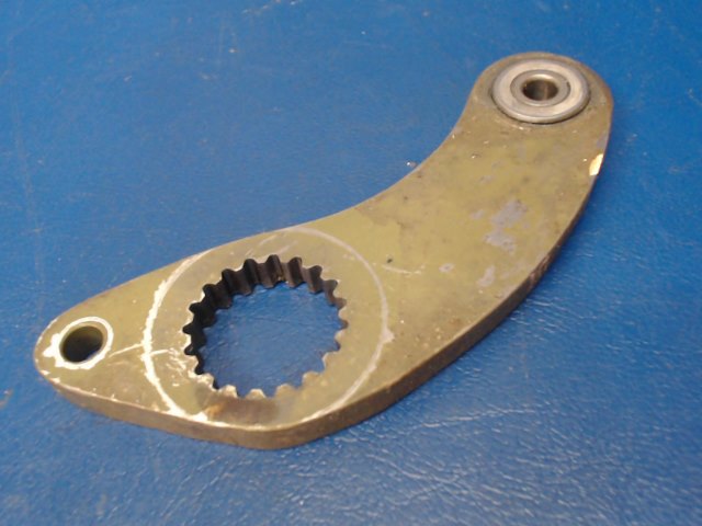 0843400-117 Cessna - BELLCRANK-NOSE GEAR RETRACTION