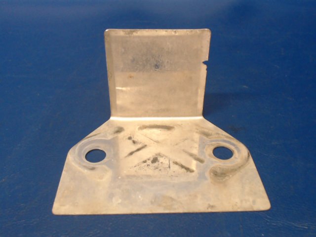 0870085-1 Cessna - SHIELD WATER- RELAY