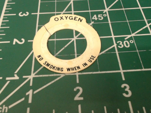 35669-157 Piper - Placard - Oxygen (Cracked)