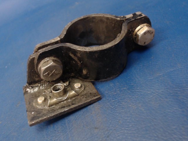 37656-00 Piper - Bracket-Cowl Support