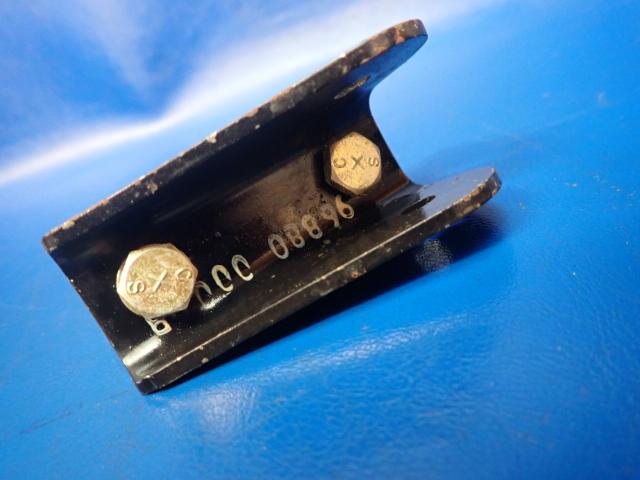 96880-00 Piper - FITTING Seat belt attachment