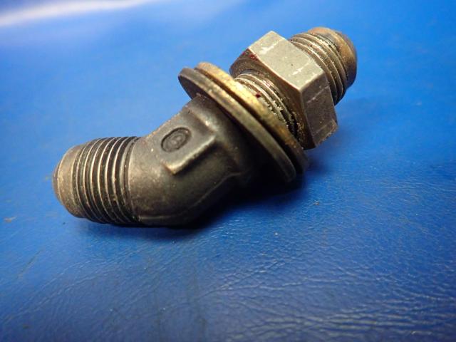 458 848 Piper - ELBOW - (AN837-8)