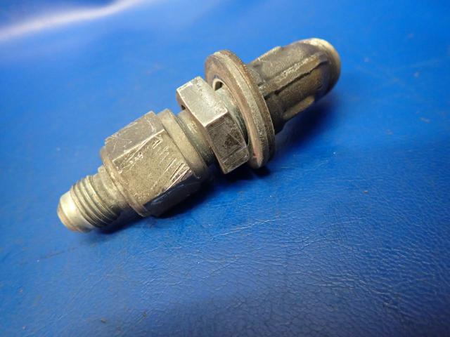 458 938 Piper - Elbow-(AN837-4) w/ Restrictor