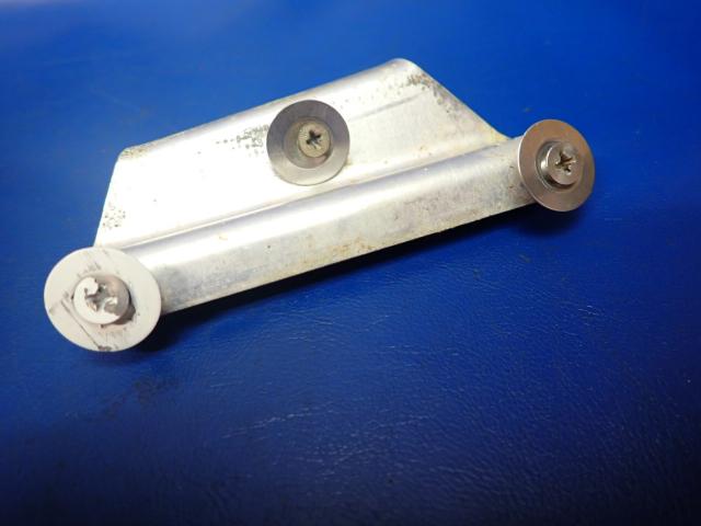 37664-00 Piper - Bracket-Baggage Door