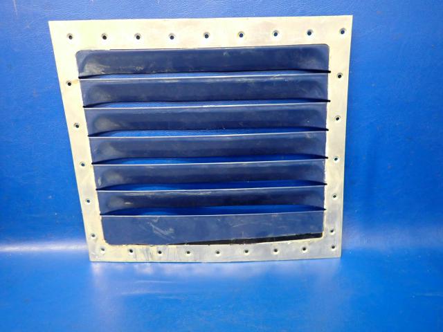 87230-07 Piper - Louver LH Inboard
