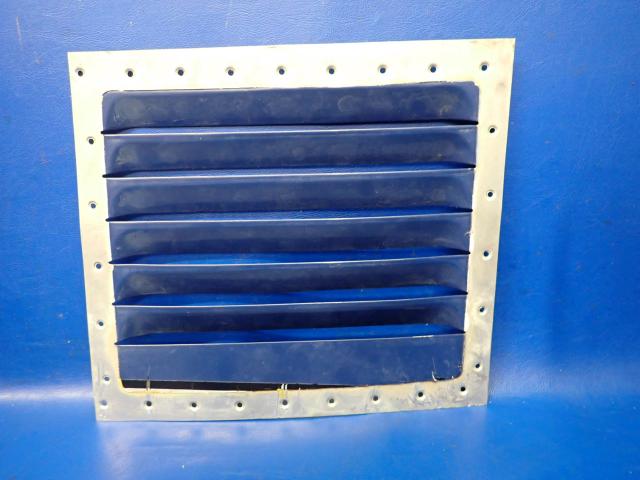 87230-06 Piper - Louver LH Outboard