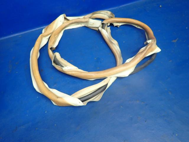 69403-03 Piper - WINDLACING - Forward Cabin Door
