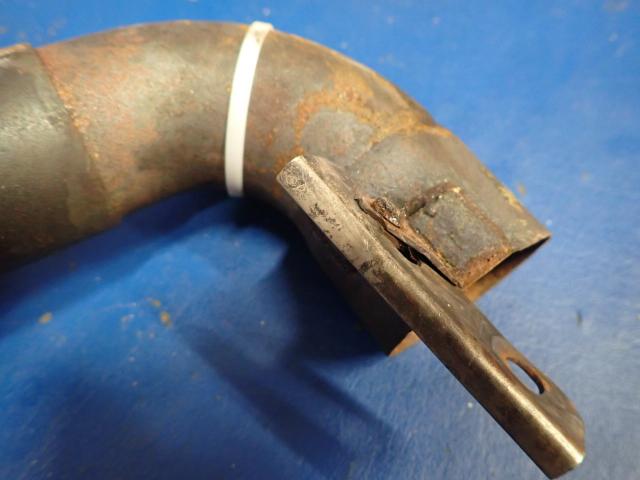 656297 Continental LTSIO-360-E - Elbow-Exhaust (Cracked at one end - See photos)