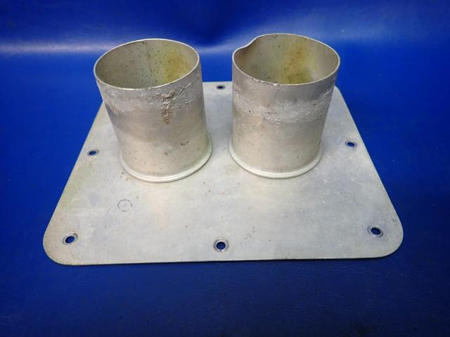 1706043-2 Cessna - Divider-Rear Seat Ventilation