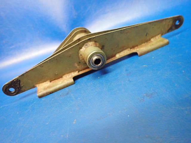 1221087-2 Cessna - Bellcrank-Aileron RH