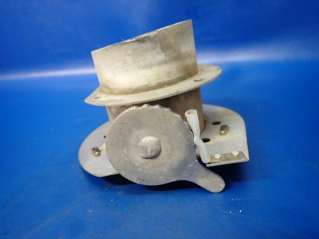 68416-00 Piper - VENT - Forward left (complete)