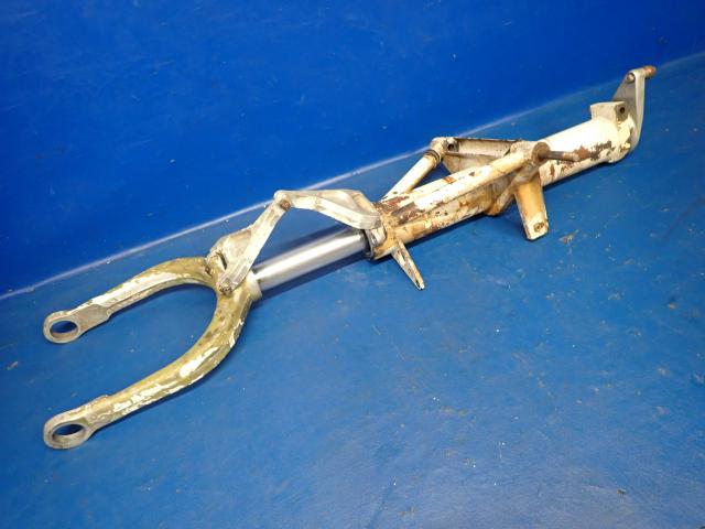 95713-04 Piper - GEAR ASSEMBLY - Nose (less tire tube wheel assembly axle assembly)