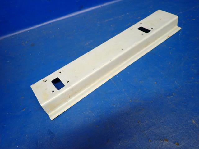 79681-03 Piper - CHANNEL seat trim right forward