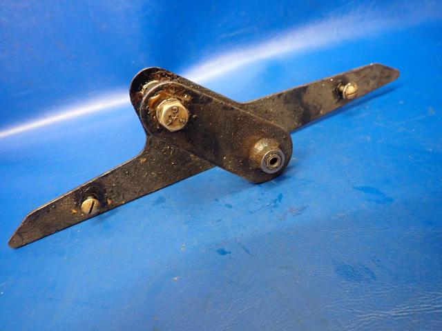 62771-00 Piper - Bellcrank-Aileron Left