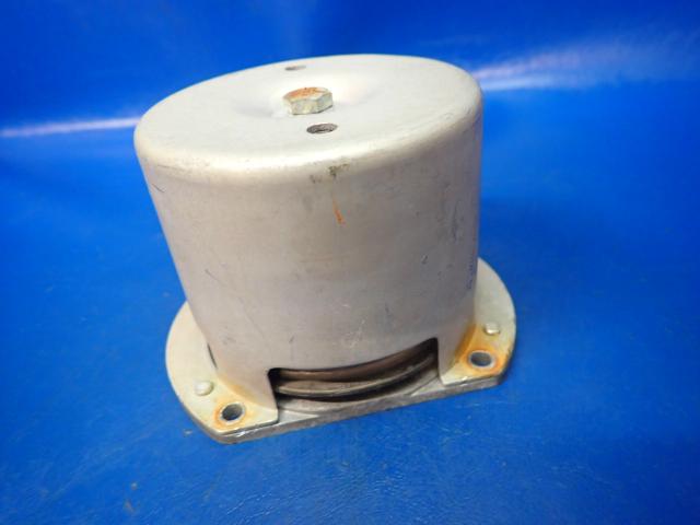 C482002-0101 Cessna - Pressure Valve - Manifold Pressure Relief