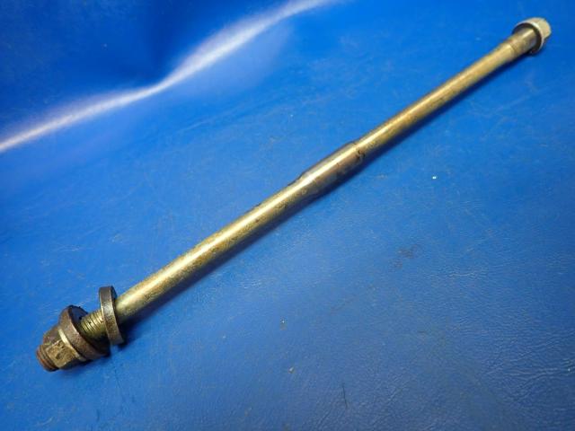 630943-10.50 Continental O-470-R - Bolt - Thru .4375-20NF-3THD