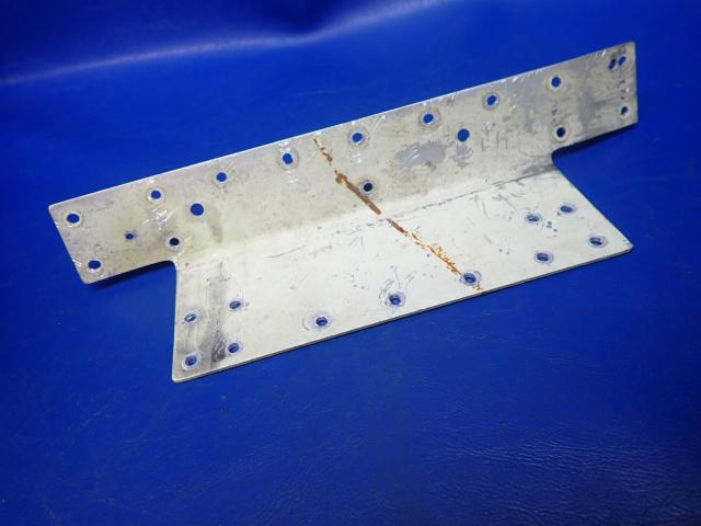 0713495-54 Cessna - Stiffener - RH Lower Door Post