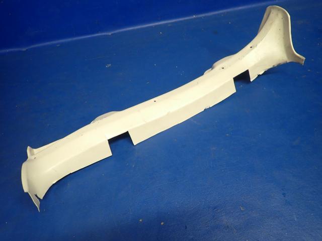 0500210-95 Cessna - FRAME COVER-BAGGAGE DOOR FWD (Cracked - See details)