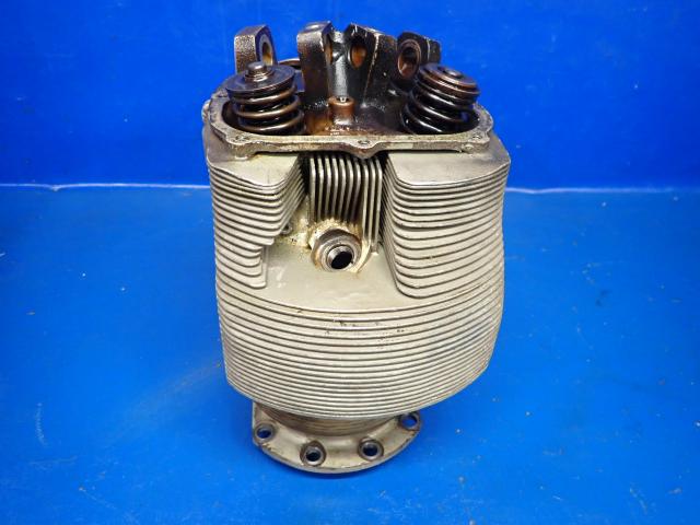 658816A1 Continental O-470-R - Cylinder w/ Valves Springs and Piston