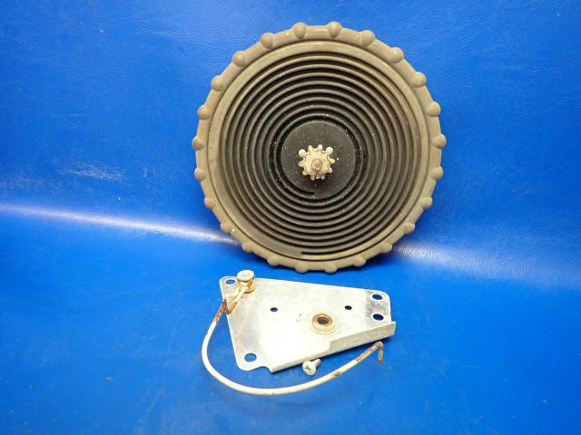 0713656-1 Cessna - WHEEL ASSEMBLY-ELEVATOR TRIM