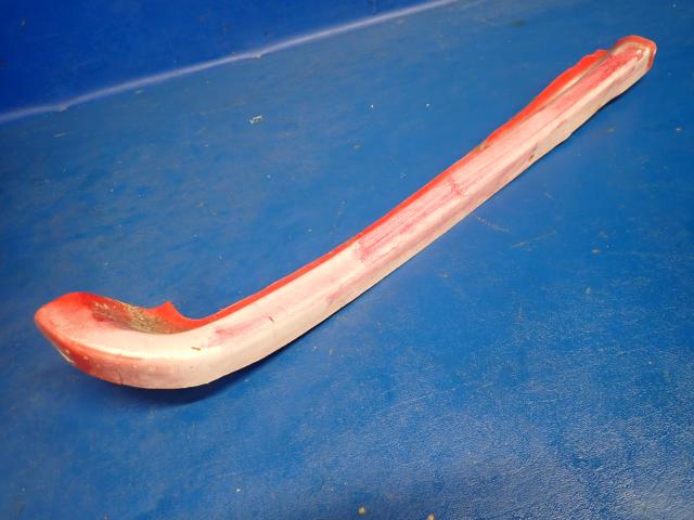 1715033-2 Cessna - TRIM-RH LWR DOOR (Cracked - See details)