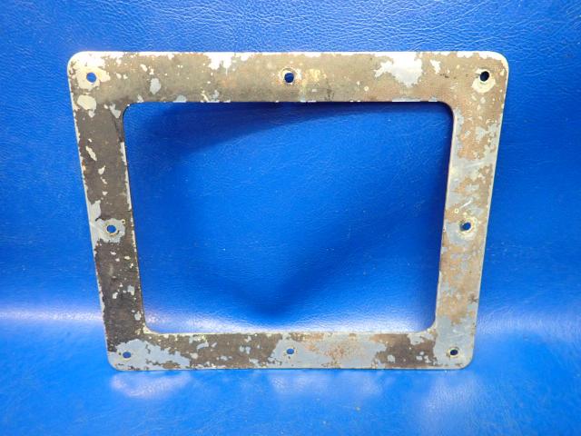 0513348-1 Cessna - Retainer-Cowl Deck Cover