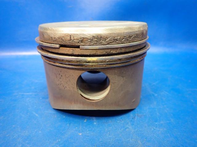 LW-13623 Lycoming O-235-L2C - Piston-Compression Ratio 8.5:1 w/ Rings