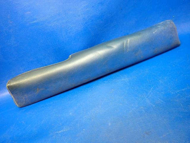 1414082-13 Cessna - Pad Armrest