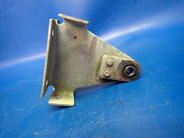 0532105-6 Cessna - Hinge-Stabilizer