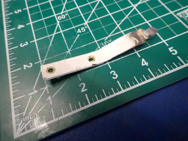 0426513-3 Cessna - Stud - Door Catch