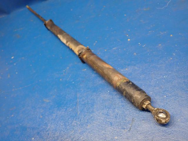 76425-02 Piper - Bungee - Nose Gear Right