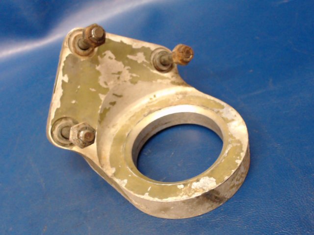 37107-00 Piper - Bracket-Engine Mount