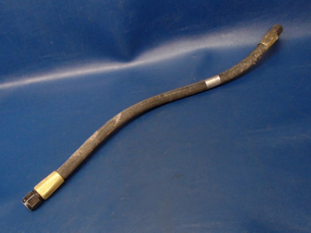 63901-28 Piper - HOSE - Main gear cylinder extension ports