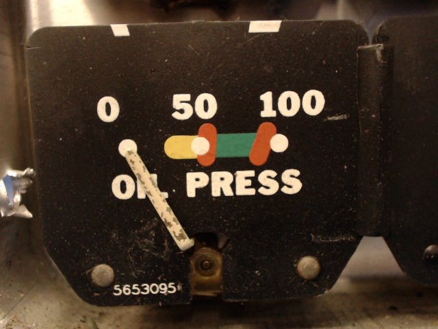 5653095 Stewart Warner - INSTRUMENT - Oil pressure