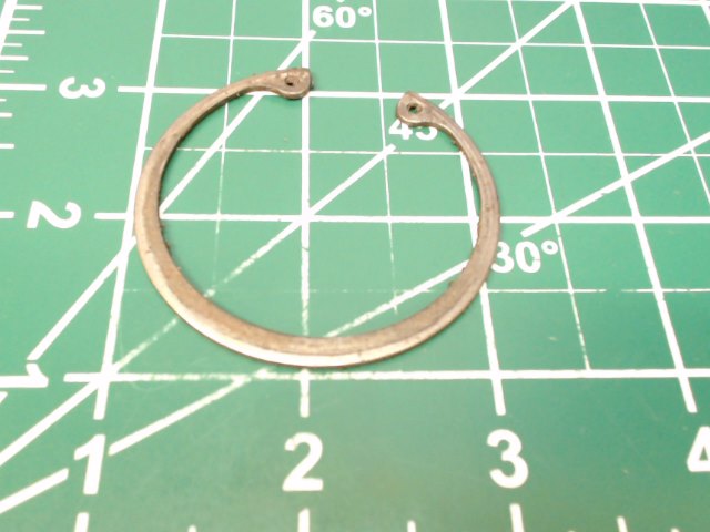 484 705 Piper - RING - Retaining (5000-200)