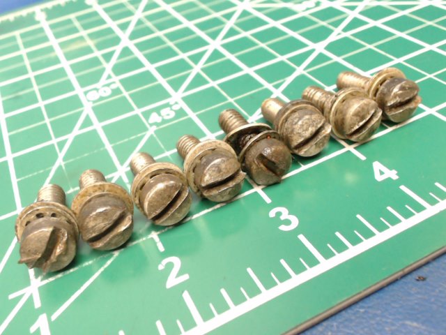 649353-.75 Continental O-470-R - Bolt .25 - 20 X .75 LG (Set of 8)