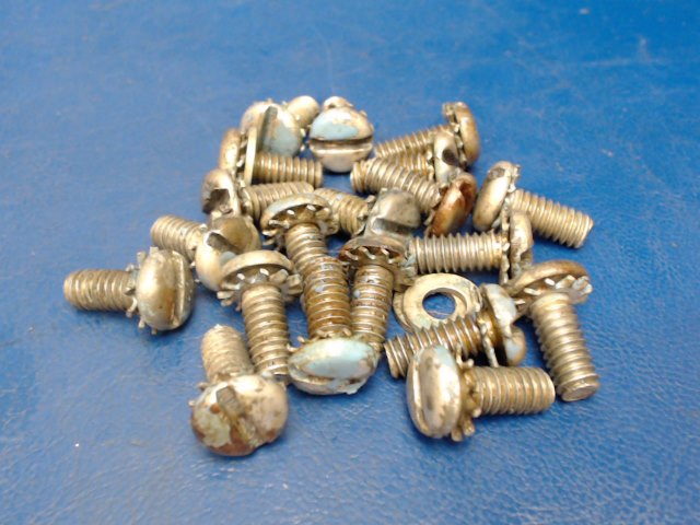 STD-1925 Lycoming O-320-H2AD - Screw-Valve Cover(1/4-20 x 5/8 long Self Locking)QTY 20