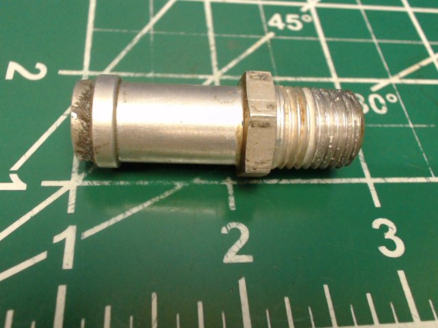 LW-15359 Lycoming O-320-H2AD - Nipple 1/4-18 X 1/2 ID Hose