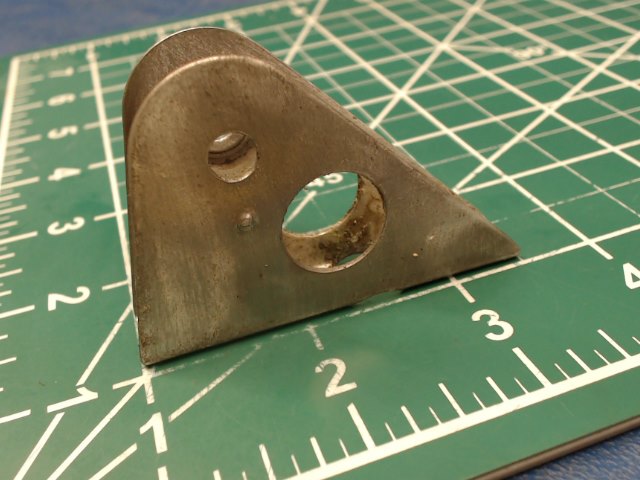 0411449 Cessna - Bracket - Pulley LH