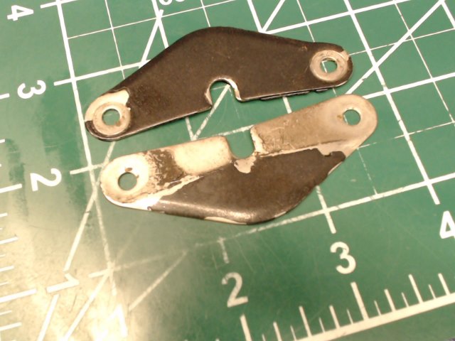S1095-3 Cessna - Shield - Both Halves