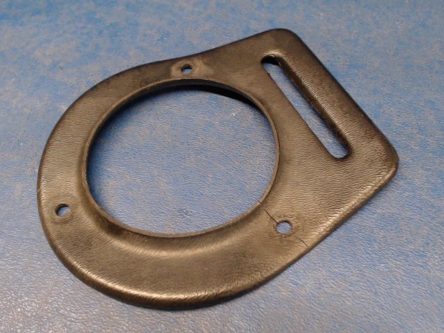 65735-19 Piper - Flange - Air Vent (Cracked)