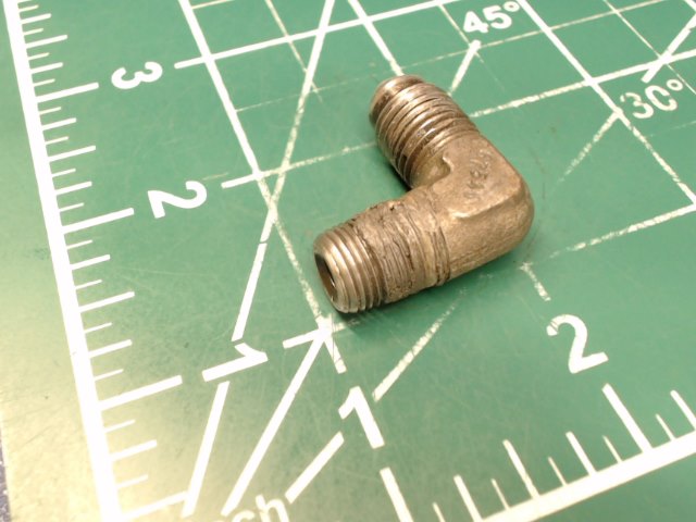 67524-00 Piper - ELBOW - Restricted RESTRICTOR Nose Gear Cylinder